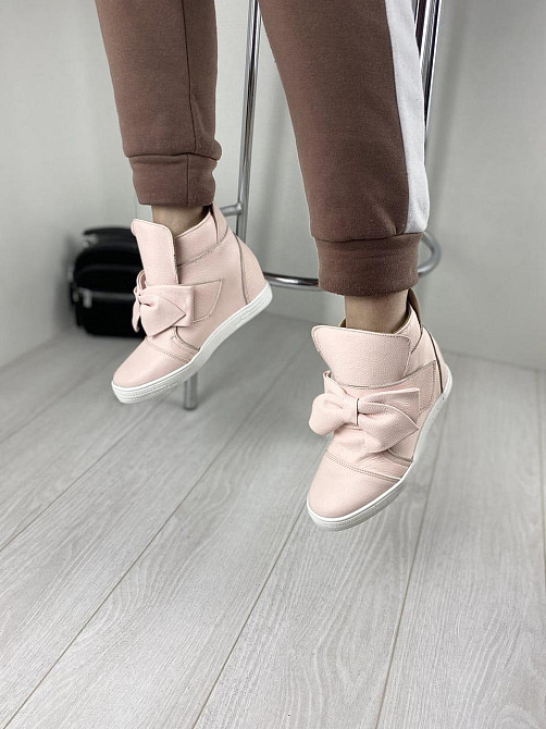 Снікерси жіночі 2415 пудра шкіра натуральна танкетка 38р.-24см. 39р.-25см. (3231) Коломыя - изображение 2
