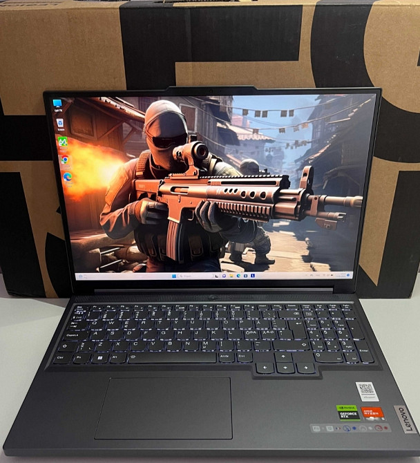 Новый! Ноутбук: Legion Slim 5.2K 165Hz. RTX 4060 8Gb. 140W R5 7640HS 16' 1TB 16Gb. Харьков - изображение 1