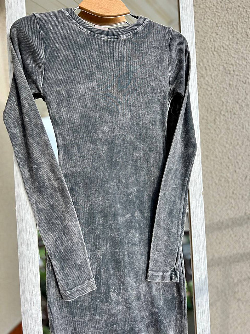 Платье женское Little Secret 400235 вареное тай дай длинное рубчик с разрезом облегающее серое, серый, one size Киев - изображение 5