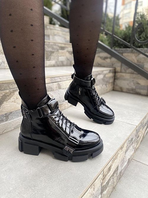 SOTHBY'S Черевики жіночі Sothby's чорні шкіра лакована висота 11см (M-1742 4331) 36-40 Коломыя - изображение 9