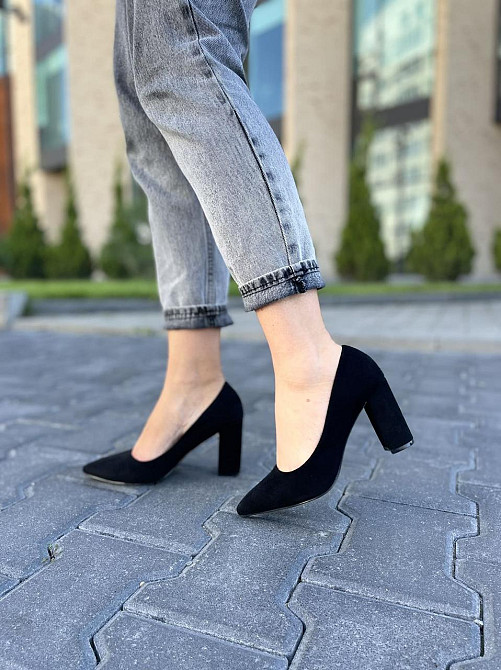 Comer Туфлі жіночі COMER чорні еко-замша 39р. каблук 8см (1971) Коломия - фото 1