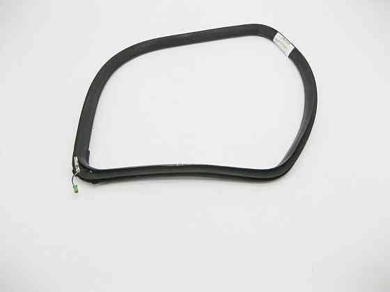 Mercedes-Benz  A1646701439 Ущільнювач правої кватирки заднього крила GL X164 Одеса