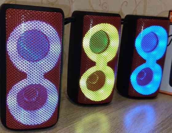 Мощная блютуз колонка с подсветкой и FM радио. Харків