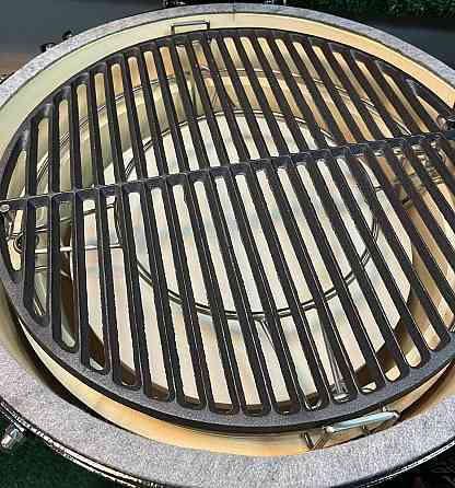 Комплект из камня, чугунной решетки и двухуровневой системы из нержавеющей стали для керамических грилей 47 см GRILLI 006035 Код: Ровно