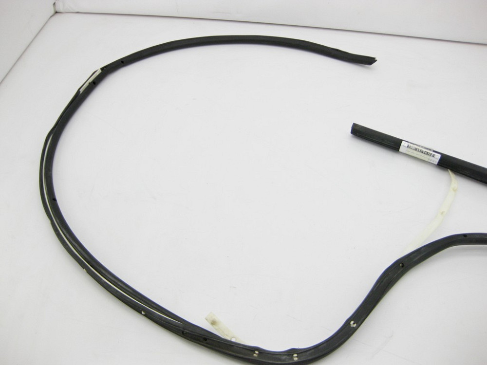 Mercedes-Benz  A2097200254 Ущільнювач над правим опускним склом CLK C209 Одеса - фото 6