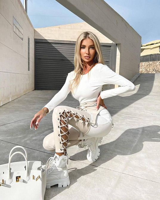 Женский моделирующий комбинезон с вставками из эко кожи и баской Одесса - изображение 2