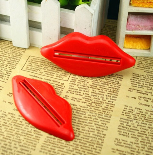 Выдавливатель для тюбика 