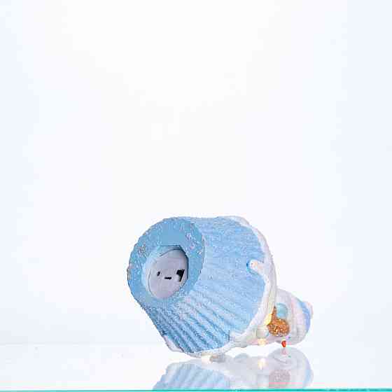 Новорічна декоративна фігурка з підсвіткою 10×10×17.5 см Новорічний декор Сніговик на кексі з порцеляни CR-6-8 Коломыя