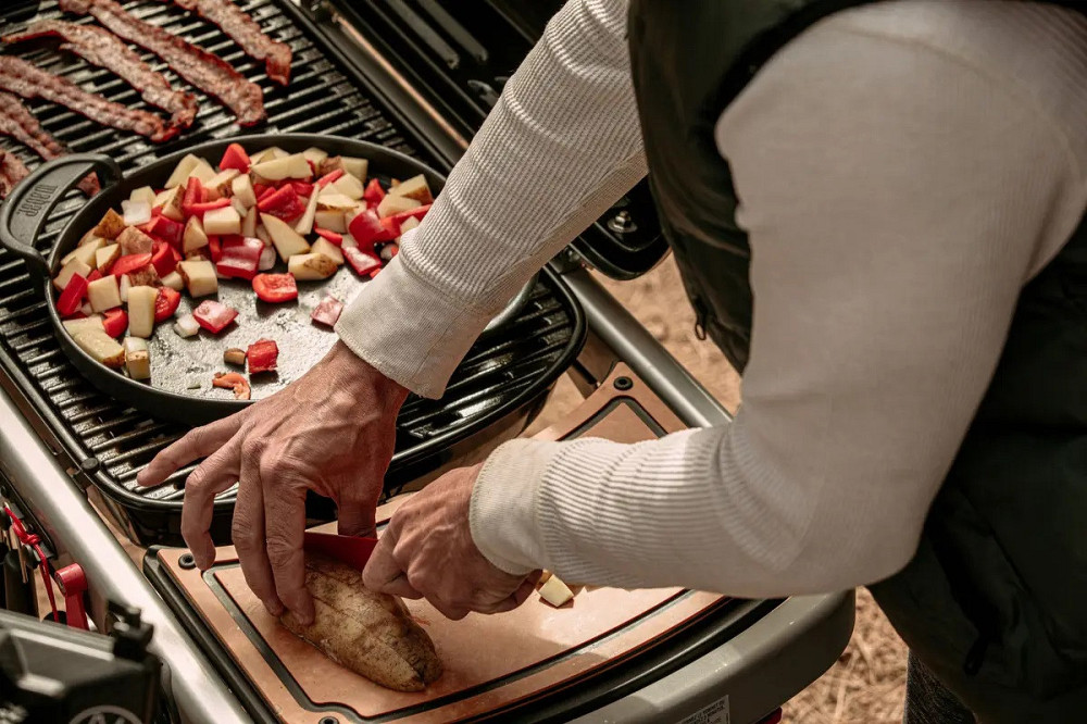 Газовий гриль Weber Traveler LP Stealth, чорний 9013075 Код: 010897 Рівне - фото 4