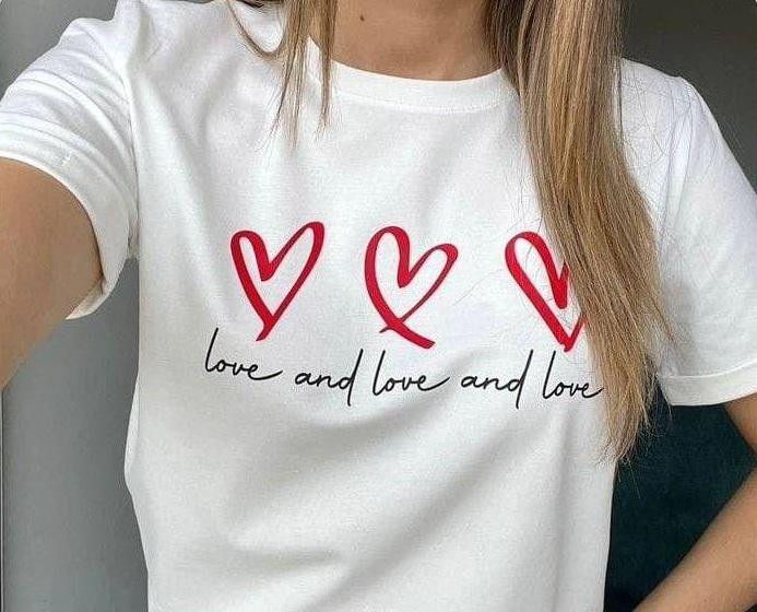 Футболка жіноча з принтом  42 Біла 2664081919 Дніпро - фото 1