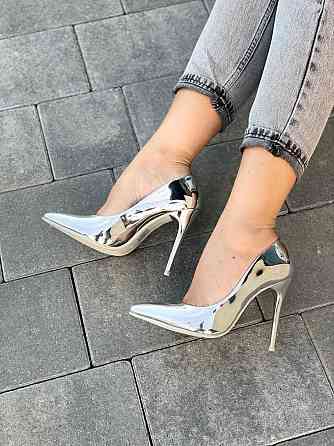 Comer Туфлі жіночі COMER срібні еко-лак каблук 11см 36р (4789) Коломыя