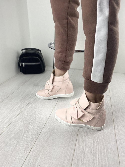 Снікерси жіночі 2415 пудра шкіра натуральна танкетка 38р.-24см. 39р.-25см. (3231) Коломыя - изображение 7