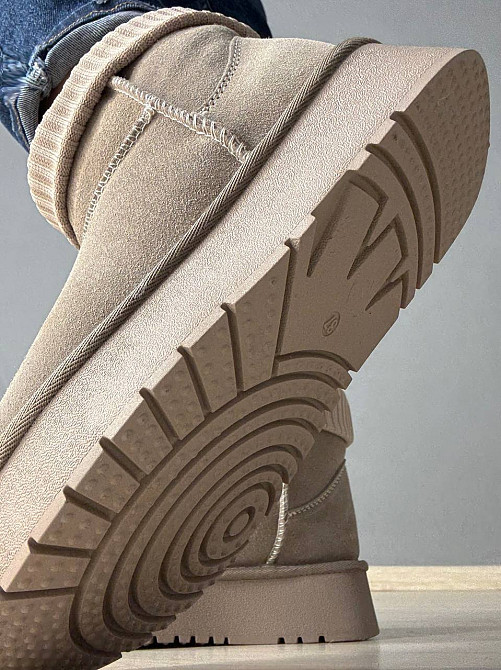 Угги женские Hengji 56-3 с манжетом носком на высокой подошве бежевые, 40, 25,5 см Киев - изображение 9