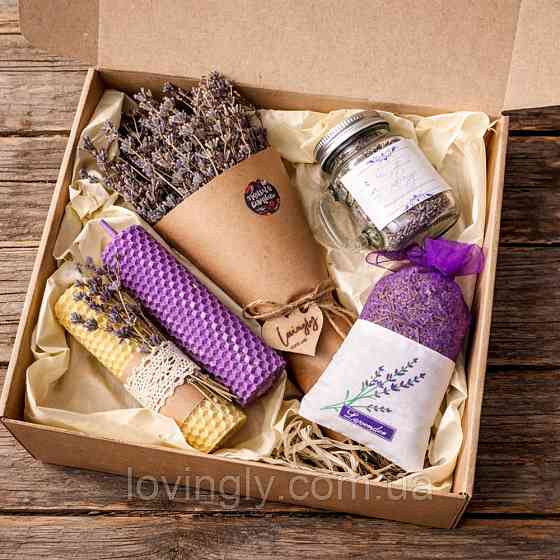 Подарунковий набір для жінки з натуральними свічками і ароматним чаєм. Ірпінь