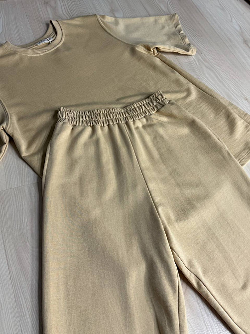 Костюм женский Pepper&mint 24-01-01 оверсайз футболка с брюками на резинке капучино, капучино, L Киев - изображение 19