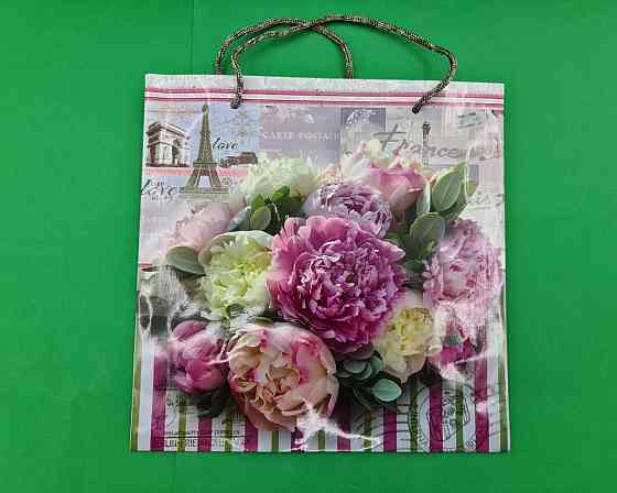 Пакет паперовий подарунковий квадратний 23*24*10 (артKV-169) (12 шт.) Харків