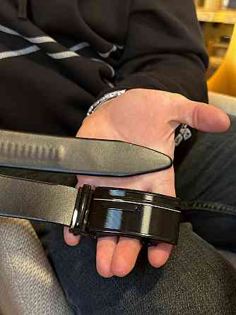 Чоловічий шкіряний ремінь з автоматичною пряжкою Київ