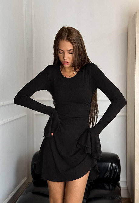 Жіноче романтичне базове плаття з об'ємними рукавами воланами трикотаж масло Чорний, 44/46 Одеса - фото 1