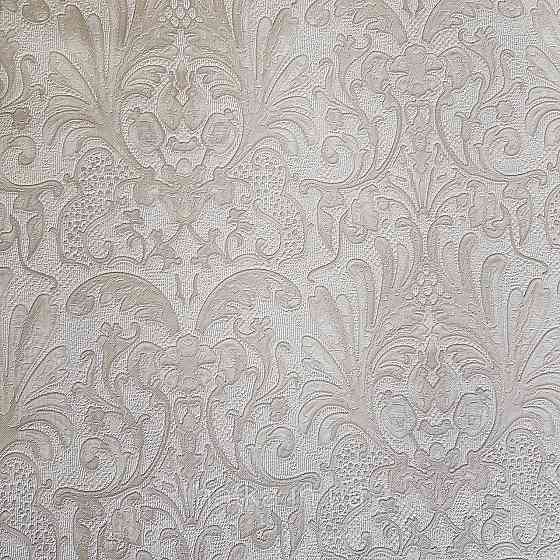 Шпалери метрові вінілові на флізелін Yuanlong Samsara метрові вензелі завитки структурні сірі сріблясті Київ