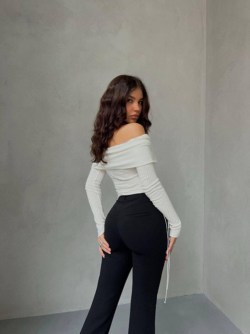 Женский романтичный топ с открытыми плечами рубчик мустанг Одесса - изображение 4