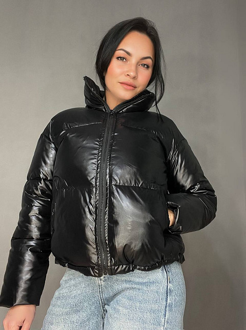 Куртка жіноча Lady Yep 9073 глянцева пуффер з кишенями без капюшона коротка чорна, чорний, 42 Київ - фото 19