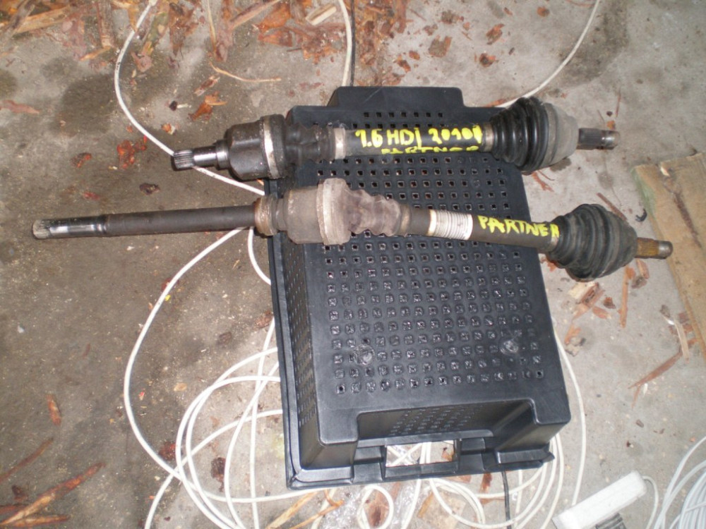 Піввісь права Peugeot Partner 1.6 HDI 2008-2015 Ковель - фото 1