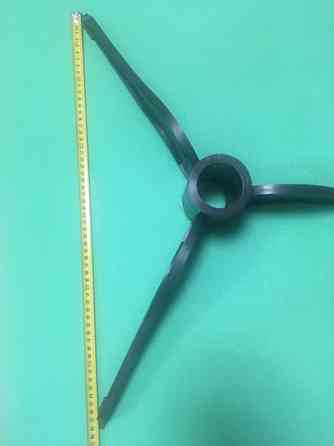 Подставка под елку на высоту мах 1,8-1,9 м, диаметр 5 см, черный, тренога для елки из полипропилена, Украина. Киев