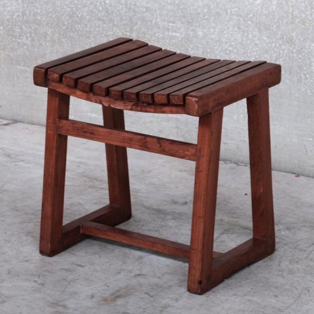 Табурет для ванной 