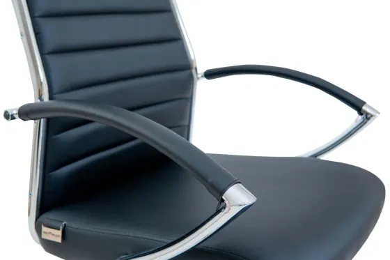 Офісне Крісло Керівника Richman Malibu Хром М1 Tilt Чорний Київ