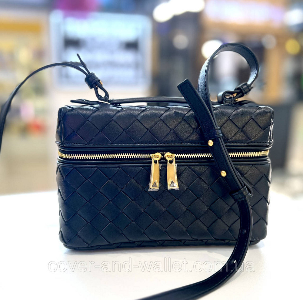 Брендова стильна жіноча сумочка з плетеної шкіри чорного кольору Virginia Conti Київ - фото 4