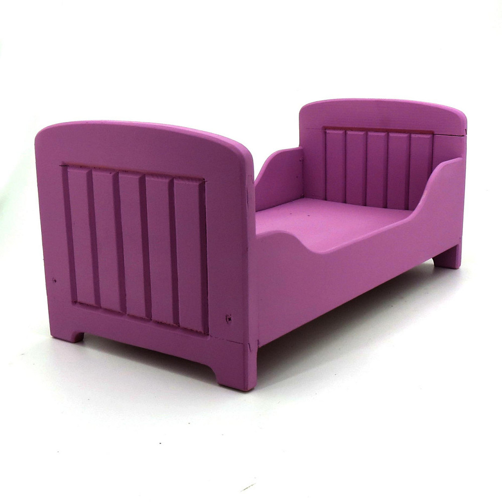 Кровать для кукол 