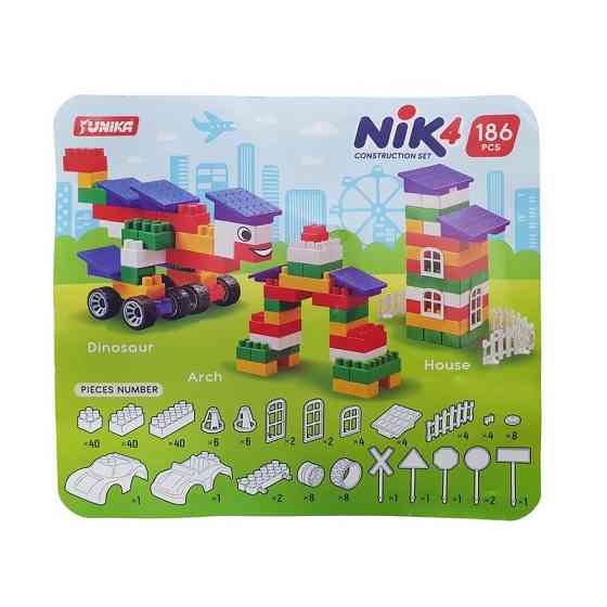 Детский конструктор с большими деталями 