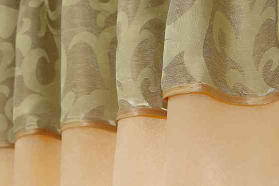 Кухонные шторы VR-Textil № 073к с ламбрекеном и подхватами персиковый с золотистым 270х170 см (52-0196) Киев