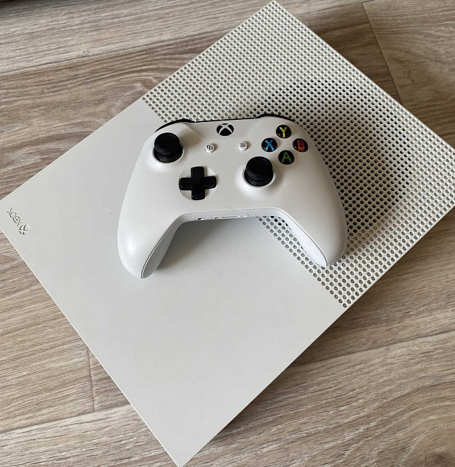 Xbox One S 500 ГБ, приставка. Киев - изображение 1
