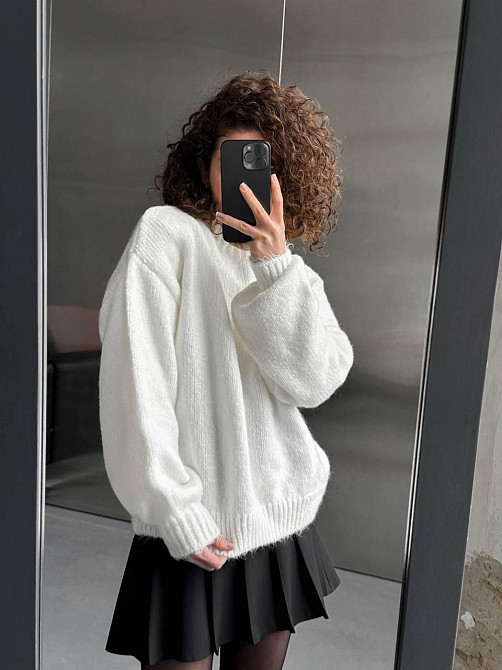 Женский уютный оверсайз свитер машинная вязка Молочный Одесса - изображение 2