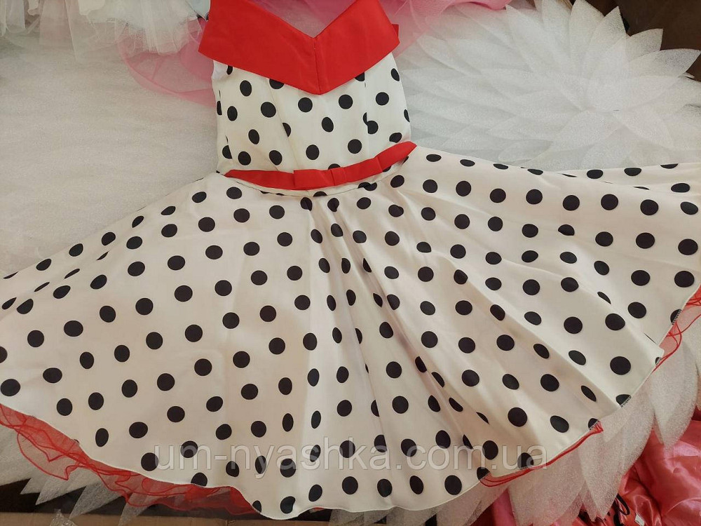 Детское платье желтое в черный горох в ретро стиле 