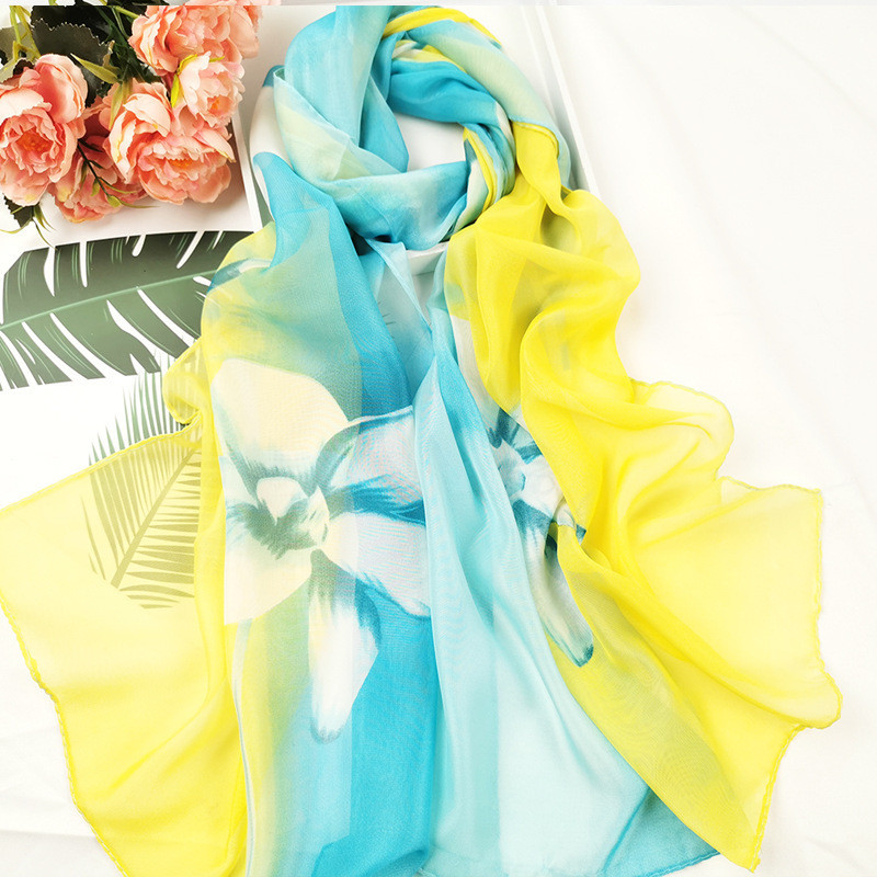 Женский шарф с цветами 150 на 48 см желто-голубой Киев - изображение 3