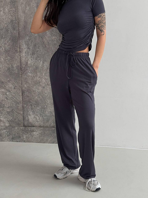 Жіночий базовий прогулянковий костюм-двійка: футболка та штани натуральна віскоза Графіт, 46/48 Одеса - фото 8