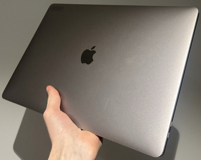 Ноутбук MacBook Pro 15 (2017) Touchbar. Київ - фото 4