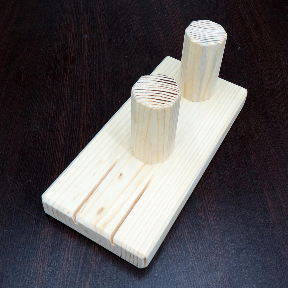 Настенный держатель гитары 