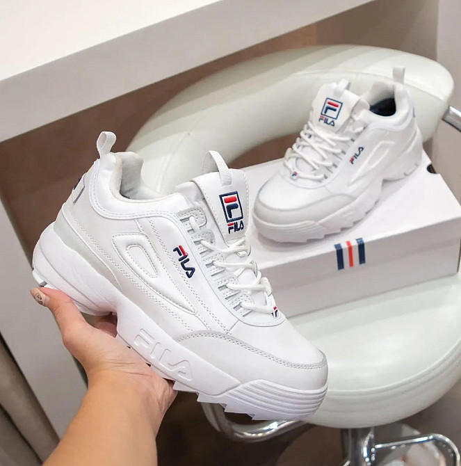 Кроссовки Женские FILA Disruptor Белые Кожаные Фила (размеры: 36,37) Видео Обзор Днепр - изображение 8