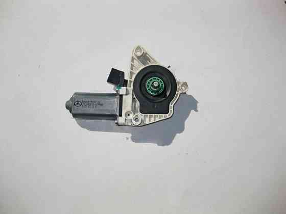 Mercedes-Benz  A2218202842 Моторчик переднього правого склопідйомника S-Class W221 Одеса