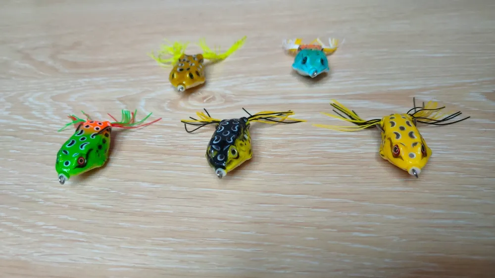 Воблер Лягушка жабка Не цепляется за траву на щуку Киев - изображение 2