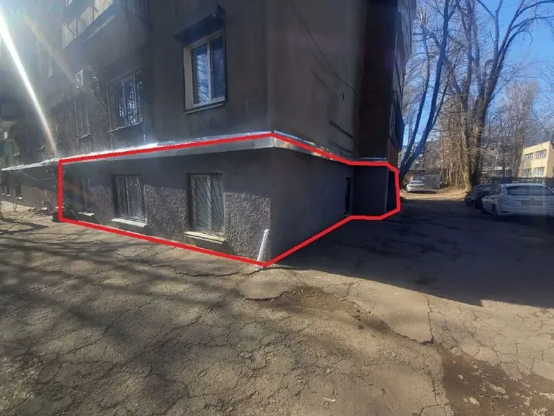 Продам приміщення з окремим входом. Будівельників 5а. Гарний ремонт- все як на фото, був "ОщадБанк". Дніпро - фото 2