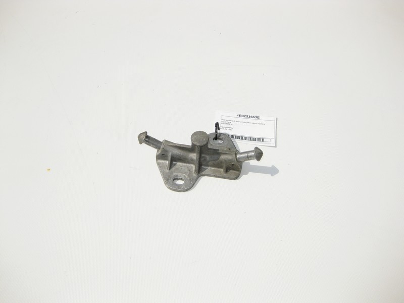 Audi  4B0253663E Алюмінієвий кронштейн гумового підвісу глушника Audi A4 (B6) Одеса - фото 1