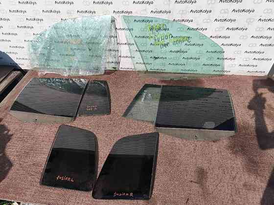 Скло дверей комплект Ford Fusion 2002-2012 Ковель