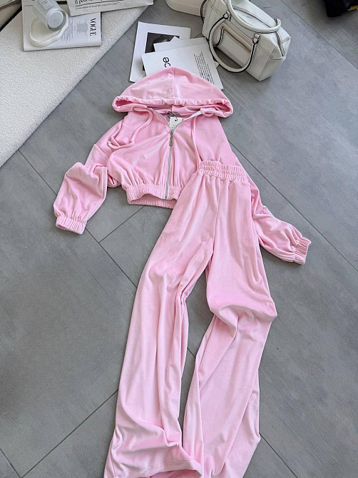 Жіночий прогулянковий оверсайз костюм-двійка: кофта та штани турецький велюр Барбі Одеса - фото 1