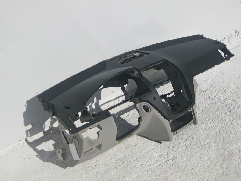 Mercedes-Benz  A2046803787 7L26 Приладова панель - торпеда чорно-сіра С-Class W204 до рестайлу Одесса - изображение 4