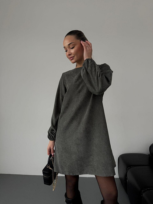 Женское базовое платье свободного кроя с объемными рукавчиками микровельвет Одесса - изображение 1