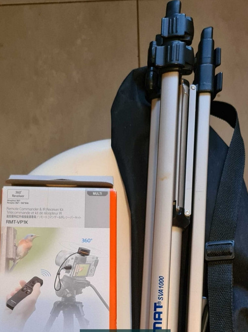 Фотоаппарат Sony RX-100IV в комплекте с Sony RMT-VP1K. SONY RX-100IV Киев - изображение 1